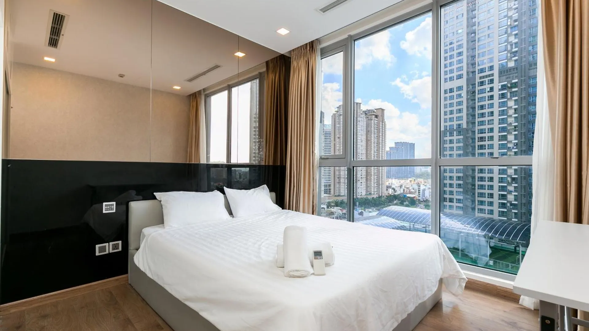 Vinhomes Saigon Premium Apartments Ho-Chi-Minh-Stadt